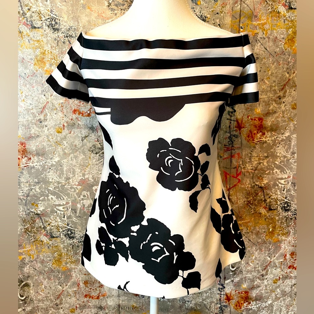 FRANK LYMAN Gorgeous Floral Off the Shoulder Dressy Blouse. Size 8